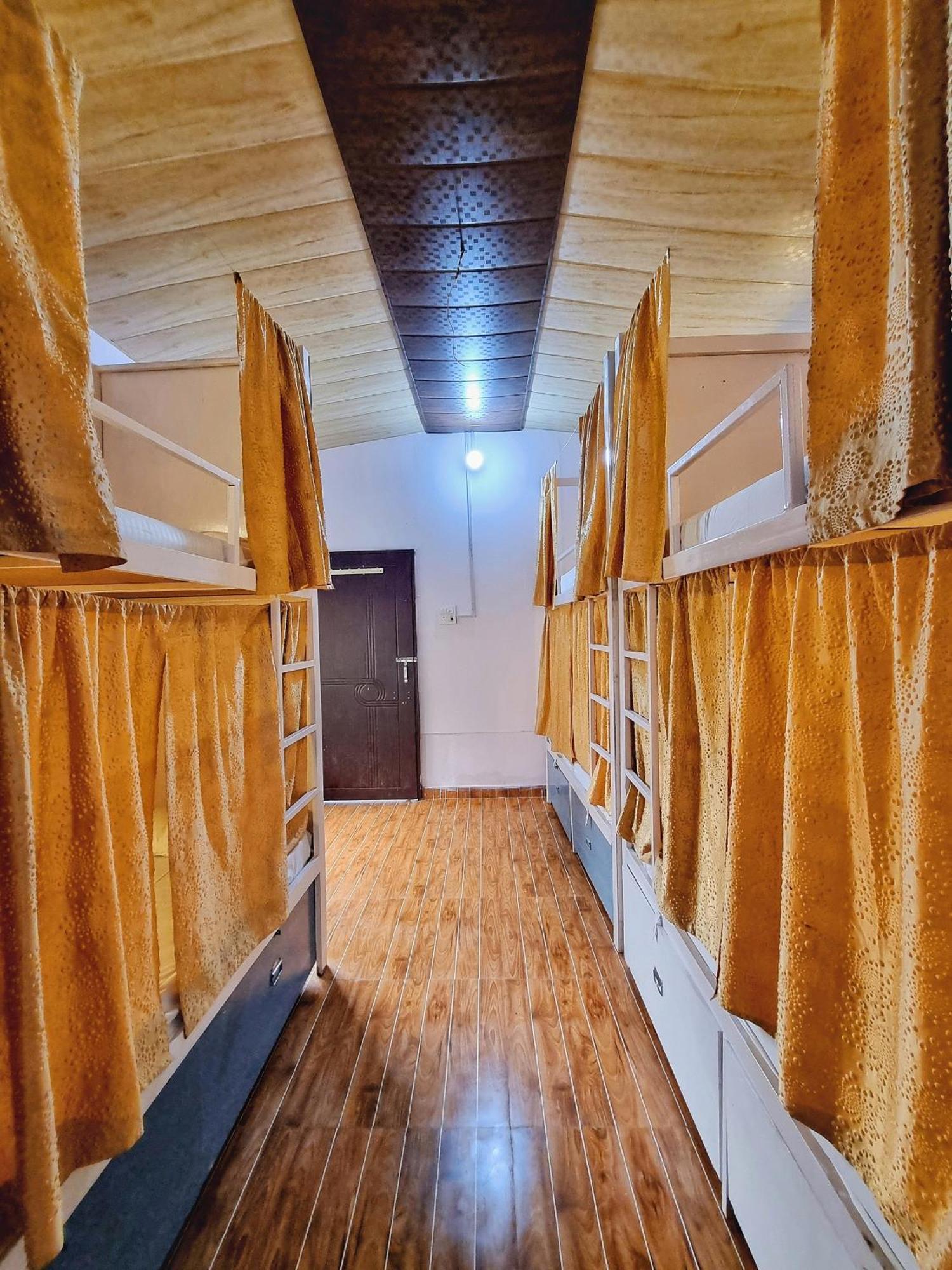 Landlopers Hostel Rishīkesh 外观 照片